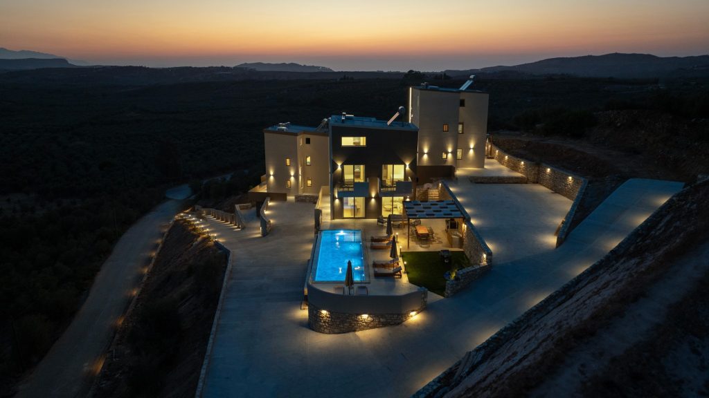 Calmo Luxury Villas